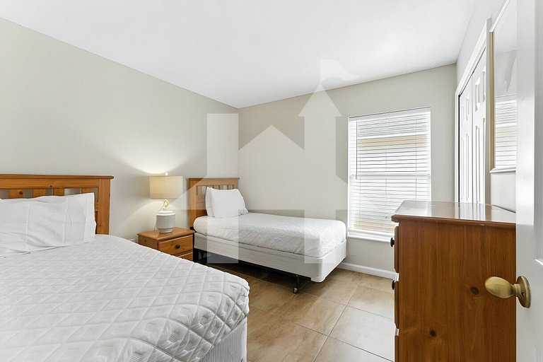 Vacation Home Near Disney, 4 bedrooms