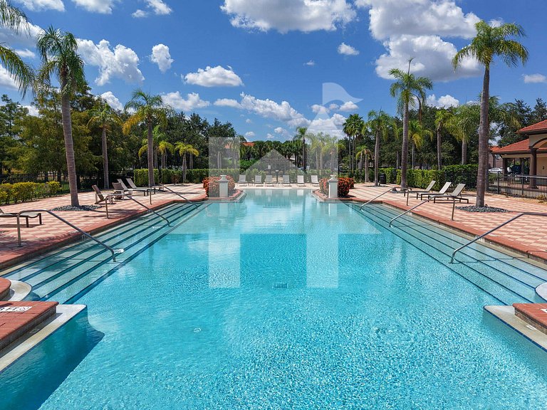 Vacation Home Near Disney, 4 bedrooms