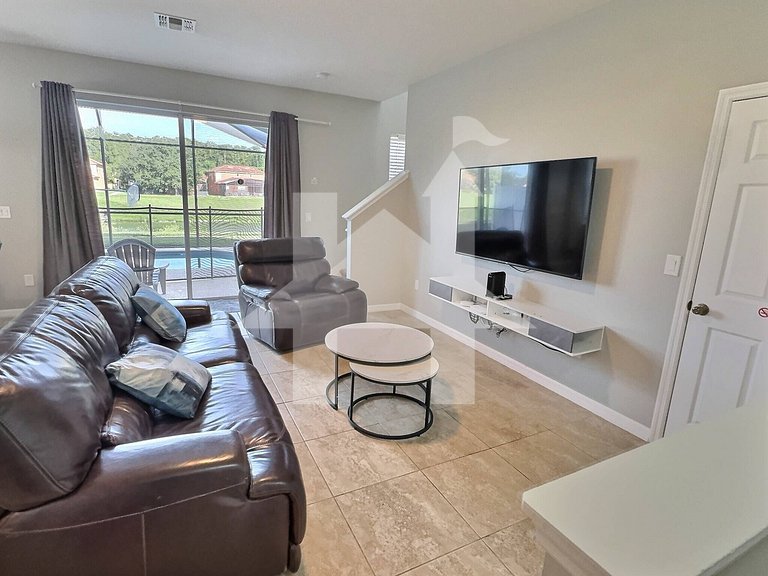 Vacation Home Near Disney, 4 bedrooms