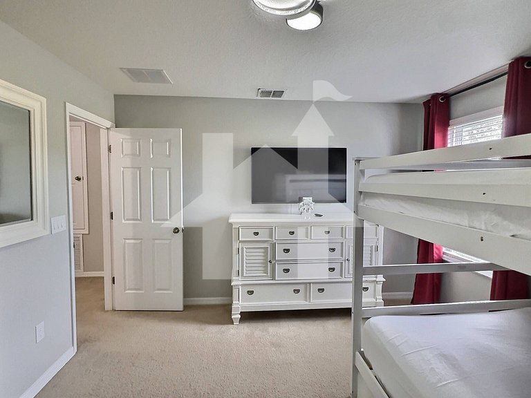 Vacation Home Near Disney, 4 bedrooms