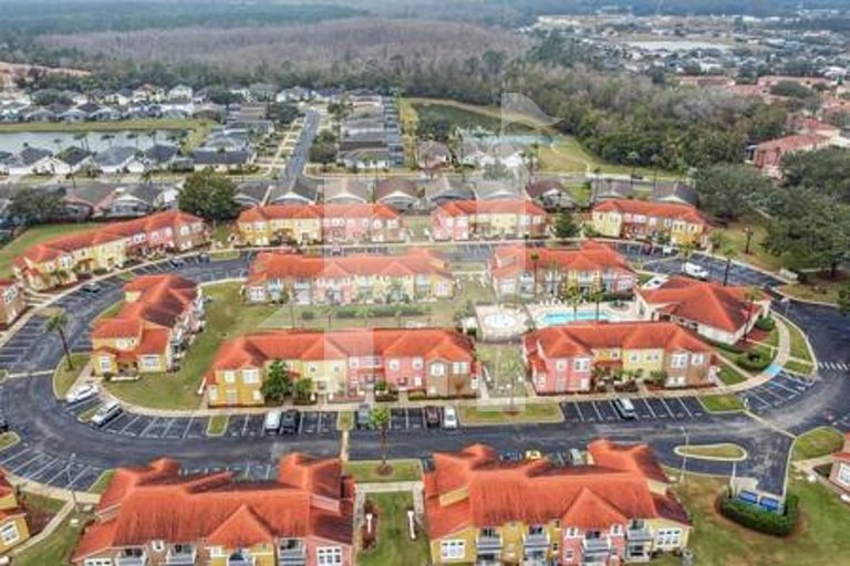 Vacation Home Near Disney, 4 bedrooms