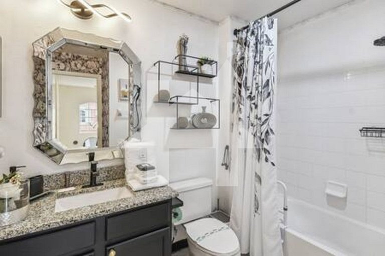 Vacation Home Near Disney, 4 bedrooms