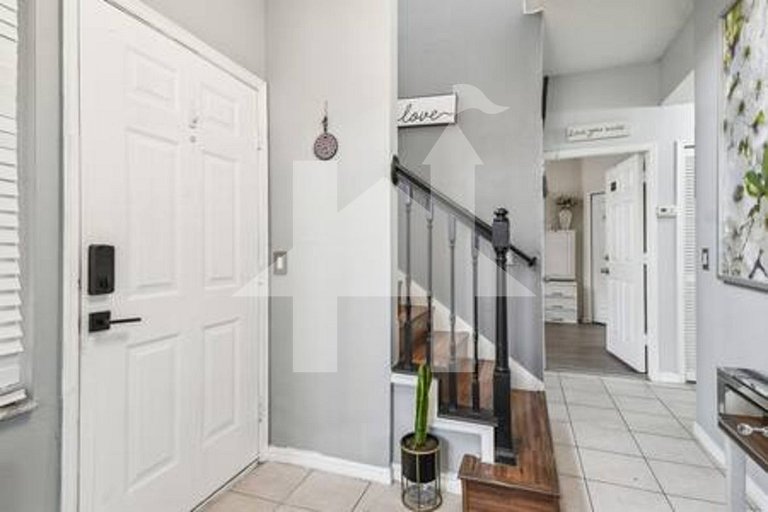 Vacation Home Near Disney, 4 bedrooms