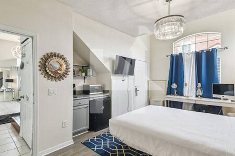 Vacation Home Near Disney, 4 bedrooms