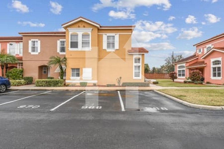 Vacation Home Near Disney, 4 bedrooms