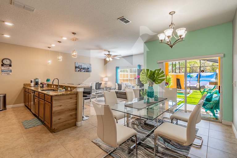 Vacation Home Near Disney, 4 bedrooms