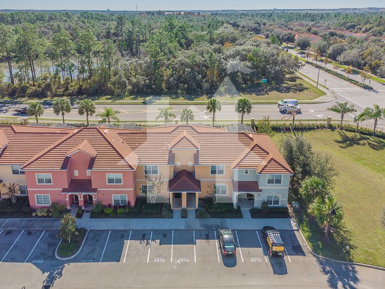 Vacation Home Near Disney, 4 bedrooms