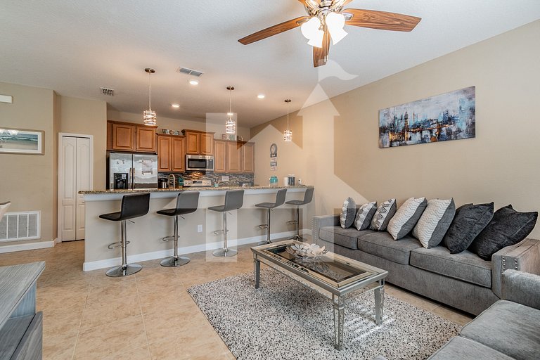Vacation Home Near Disney, 4 bedrooms