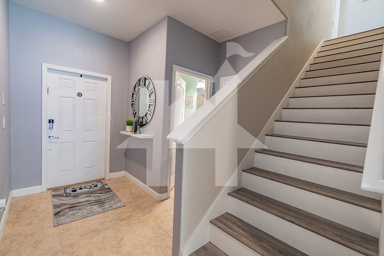 Vacation Home Near Disney, 4 bedrooms