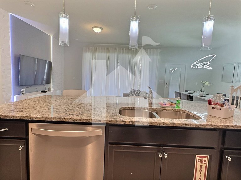 Vacation Home Near Disney, 5 bedrooms