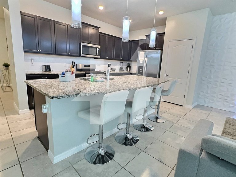 Vacation Home Near Disney, 5 bedrooms