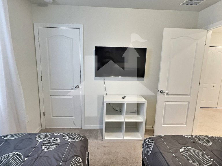 Vacation Home Near Disney, 5 bedrooms