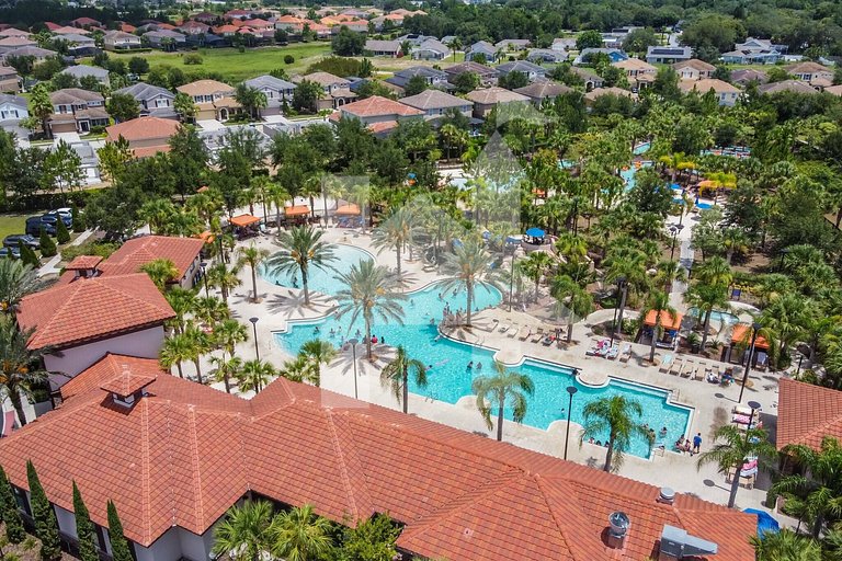 Vacation Home Near Disney, 5 bedrooms