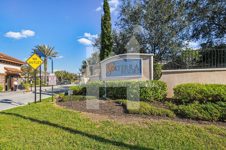 Vacation Home Near Disney, 5 bedrooms