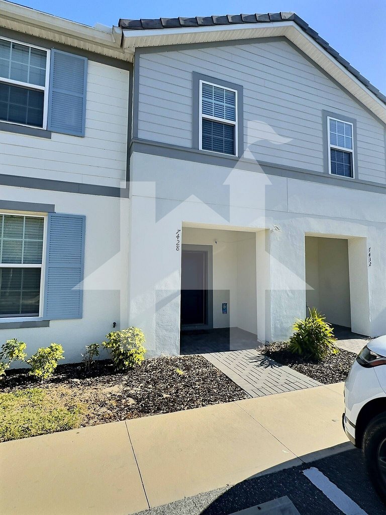 Vacation Home Near Disney, 5 bedrooms