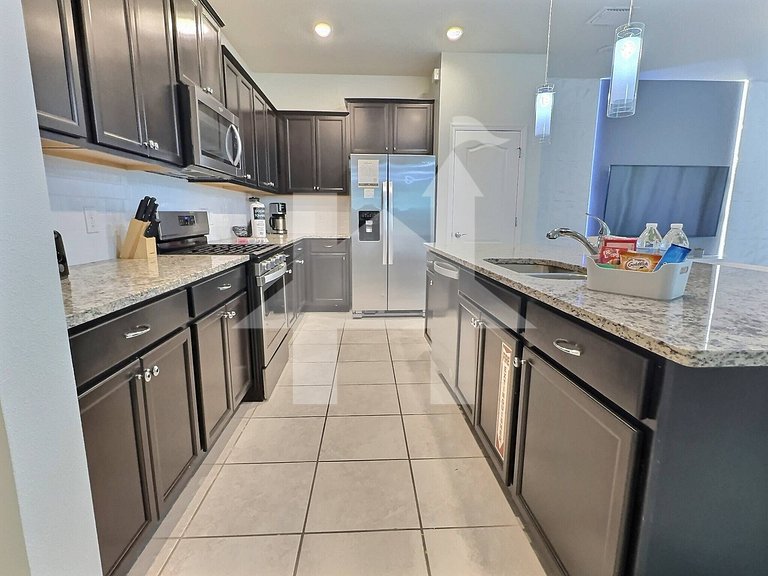 Vacation Home Near Disney, 5 bedrooms