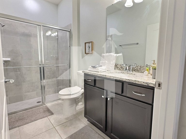 Vacation Home Near Disney, 5 bedrooms