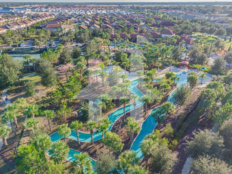 Vacation Home Near Disney, 5 bedrooms