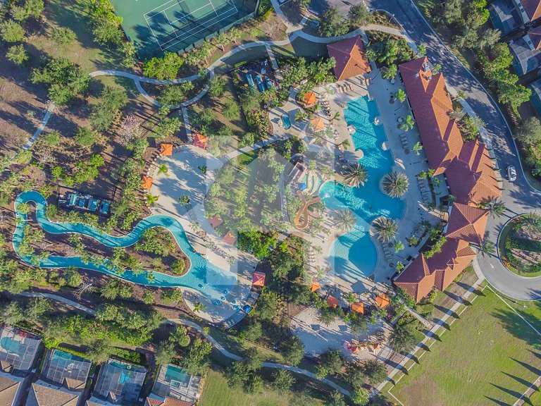 Vacation Home Near Disney, 5 bedrooms