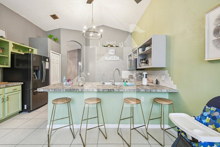 Vacation Home Near Disney, 5 bedrooms