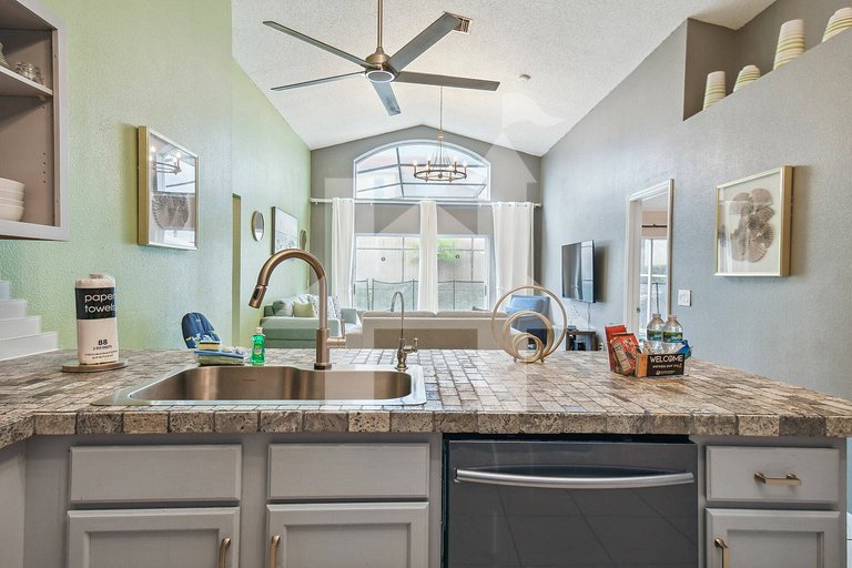 Vacation Home Near Disney, 5 bedrooms