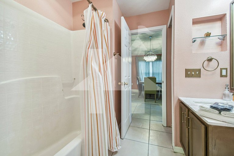 Vacation Home Near Disney, 5 bedrooms