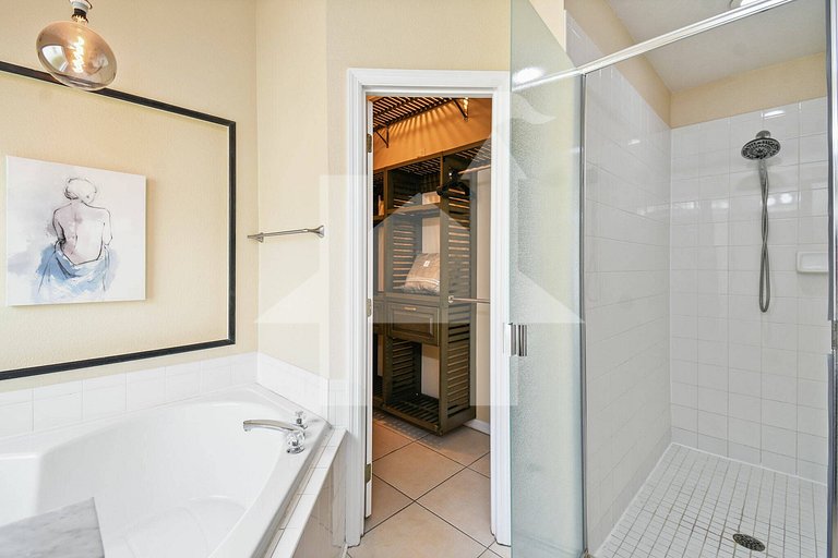 Vacation Home Near Disney, 5 bedrooms