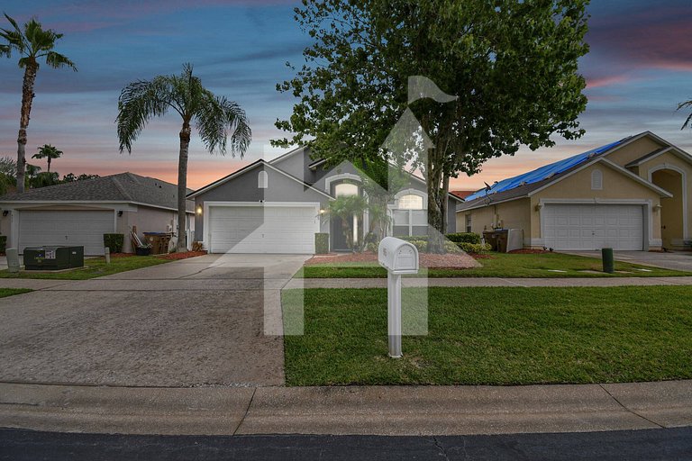 Vacation Home Near Disney, 5 bedrooms