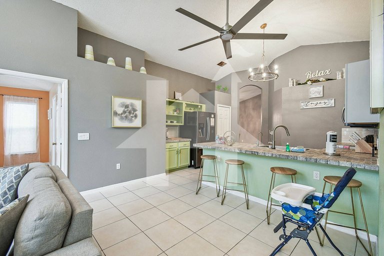 Vacation Home Near Disney, 5 bedrooms