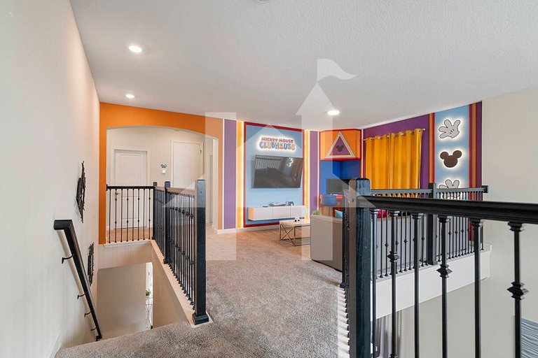 Storey Lake 5BR Themed Villa –10 min to Disney