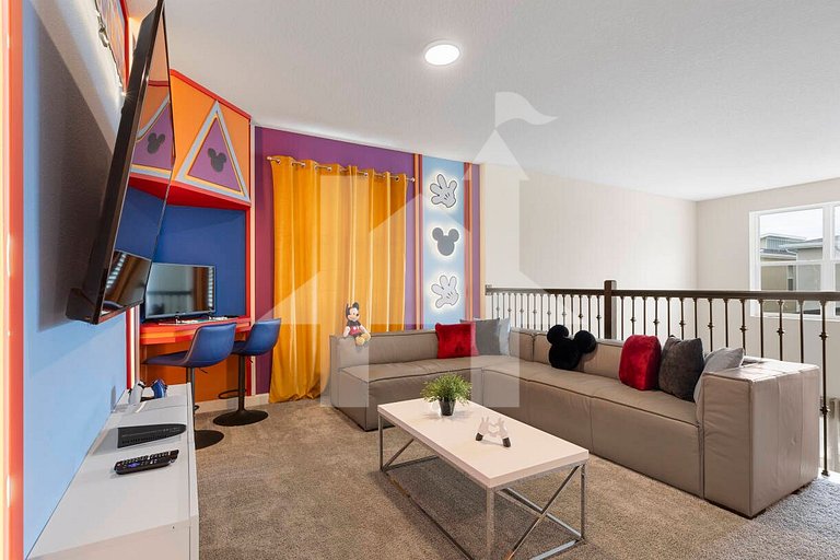 Vacation Home Near Disney, 5 bedrooms