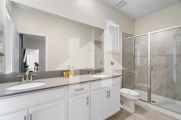 Storey Lake 5BR Themed Villa –10 min to Disney