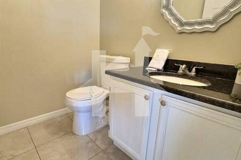 Vacation Home Near Disney, 4 bedrooms