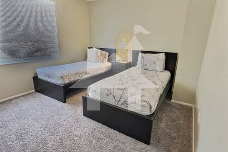 Vacation Home Near Disney, 4 bedrooms