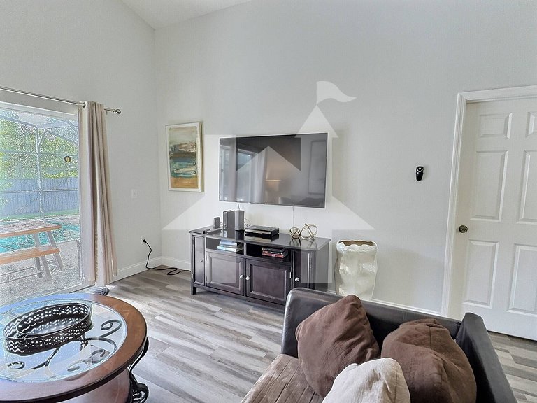 Vacation Home Near Disney, 4 bedrooms
