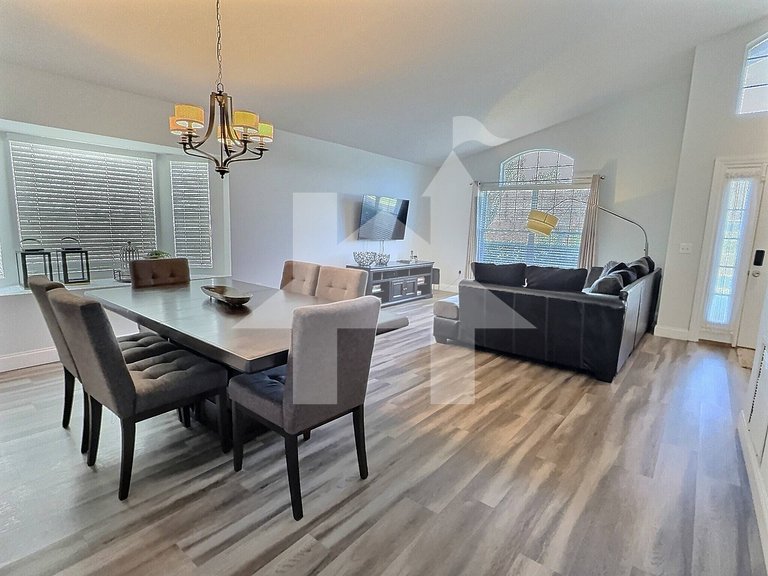 Vacation Home Near Disney, 4 bedrooms