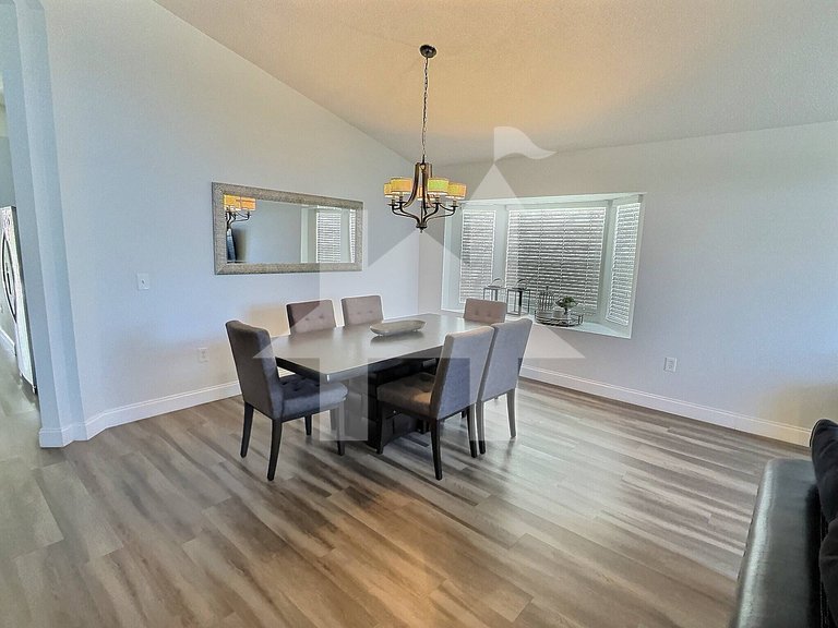 Vacation Home Near Disney, 4 bedrooms