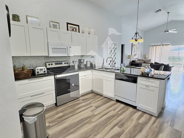 Vacation Home Near Disney, 4 bedrooms