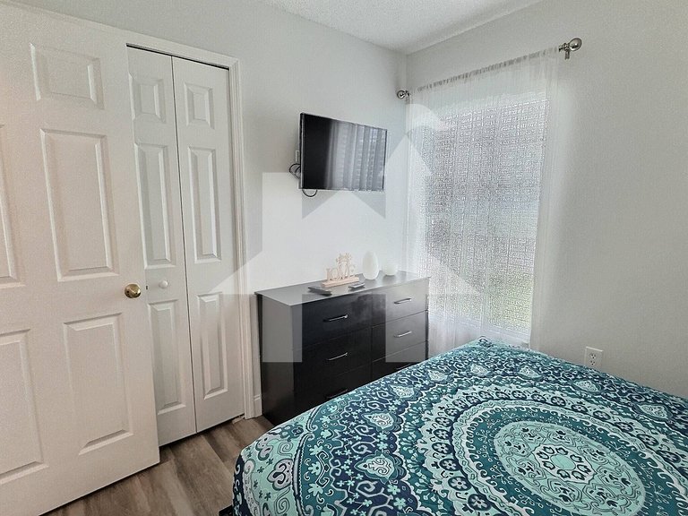 Vacation Home Near Disney, 4 bedrooms