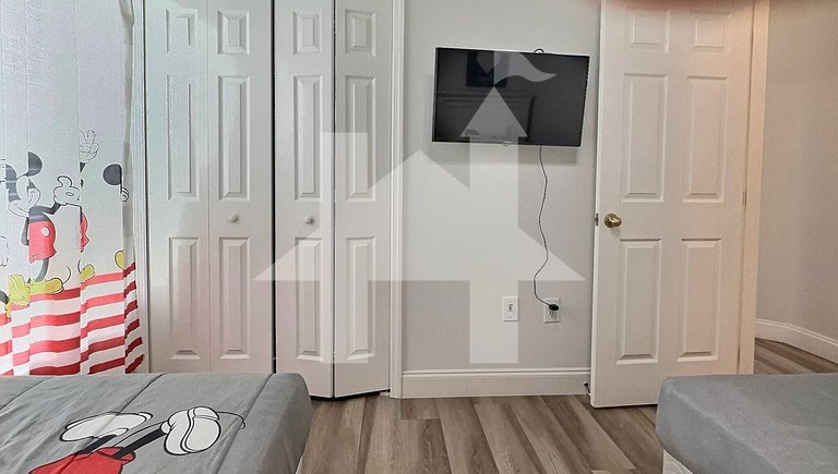 Vacation Home Near Disney, 4 bedrooms