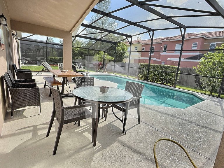 Vacation Home Near Disney, 4 bedrooms