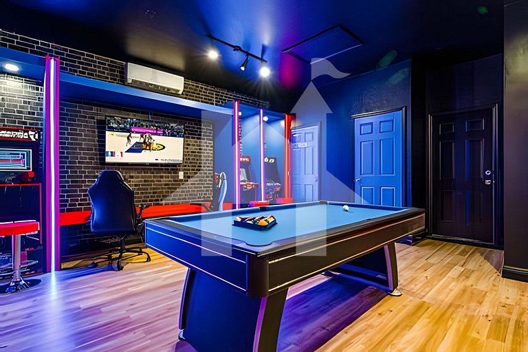 Vacation Home Near Disney, 4 bedrooms