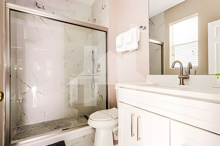 Vacation Home Near Disney, 4 bedrooms