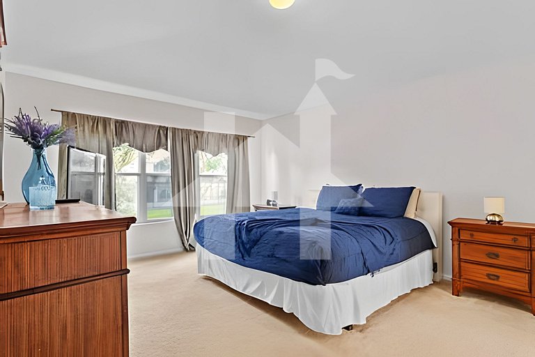 Vacation Home Near Disney, 5 bedrooms