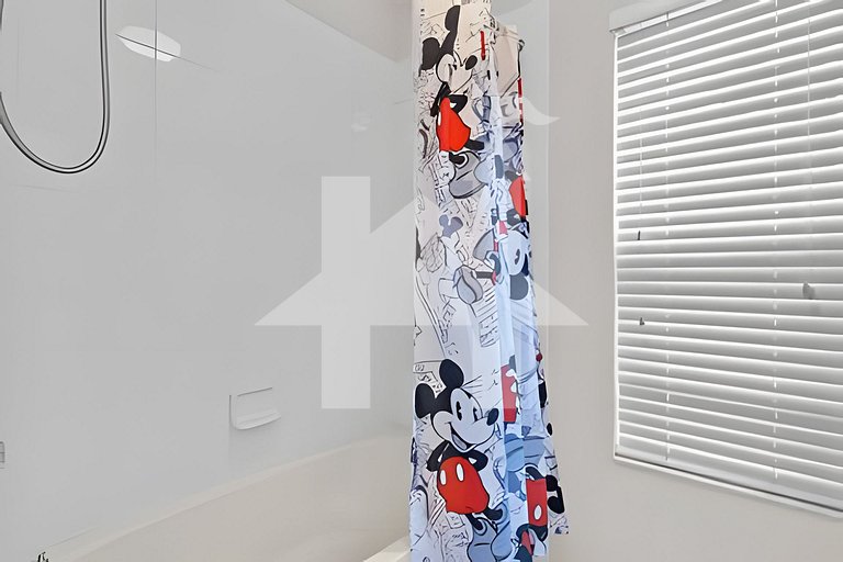 Vacation Home Near Disney, 5 bedrooms