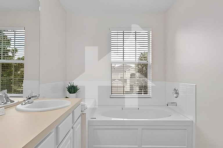 Vacation Home Near Disney, 5 bedrooms