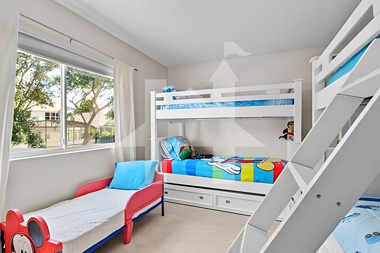 Vacation Home Near Disney, 5 bedrooms