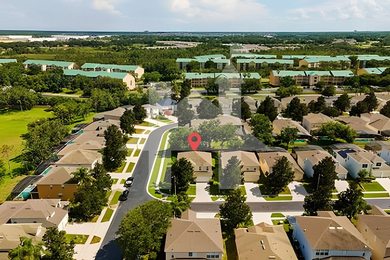 Vacation Home Near Disney, 5 bedrooms