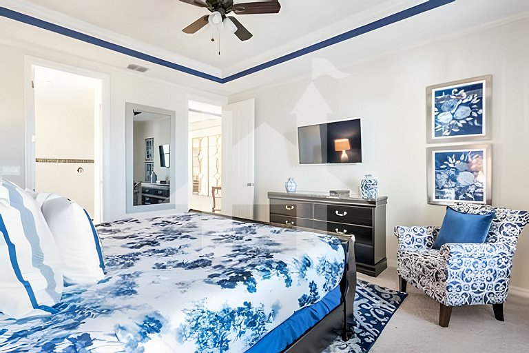 Vacation Home Near Disney, 6 bedrooms