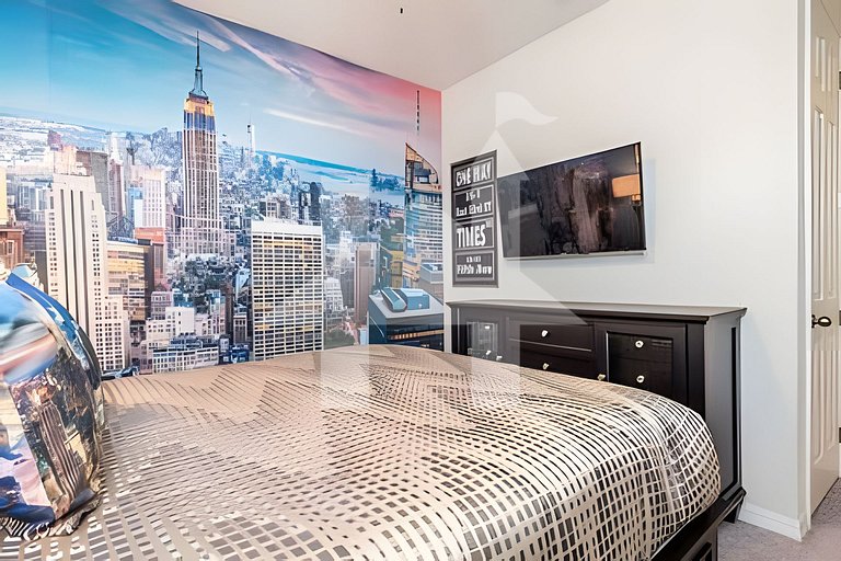 Vacation Home Near Disney, 6 bedrooms